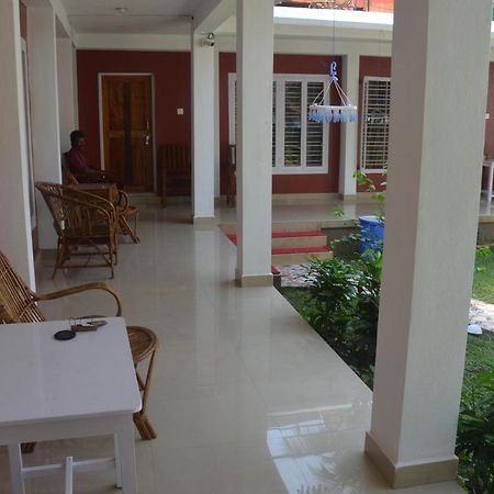 Arya Homestay Bougain Villa Gokarna  Exterior foto