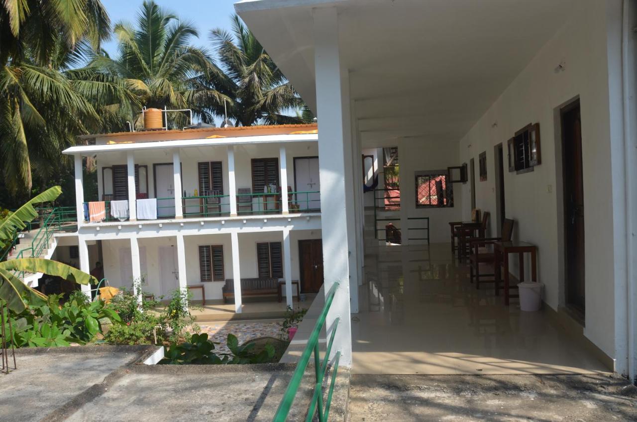 Arya Homestay Bougain Villa Gokarna  Exterior foto