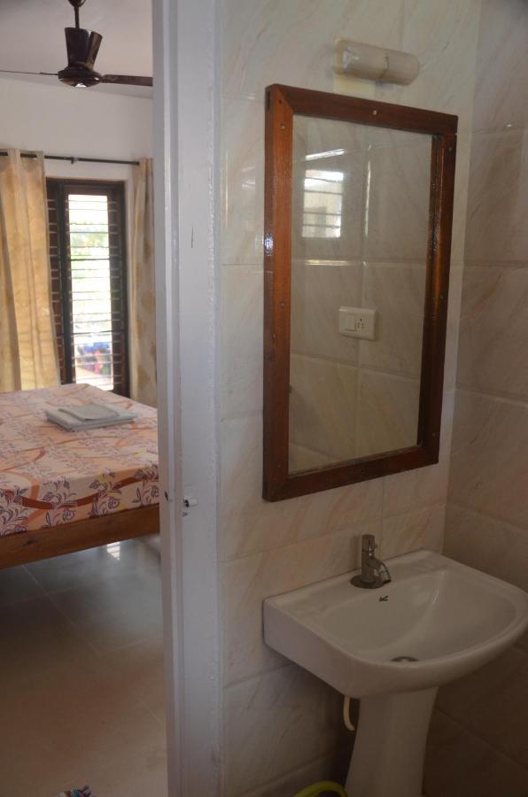 Arya Homestay Bougain Villa Gokarna  Exterior foto
