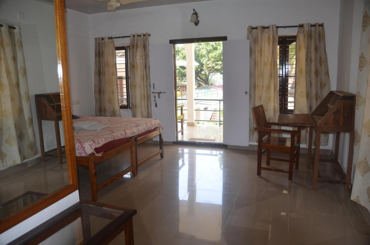 Arya Homestay Bougain Villa Gokarna  Exterior foto